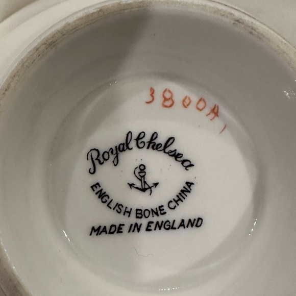 Vintage Royal Chelsea Tea Cup and Saucer - Picture 5 of 12